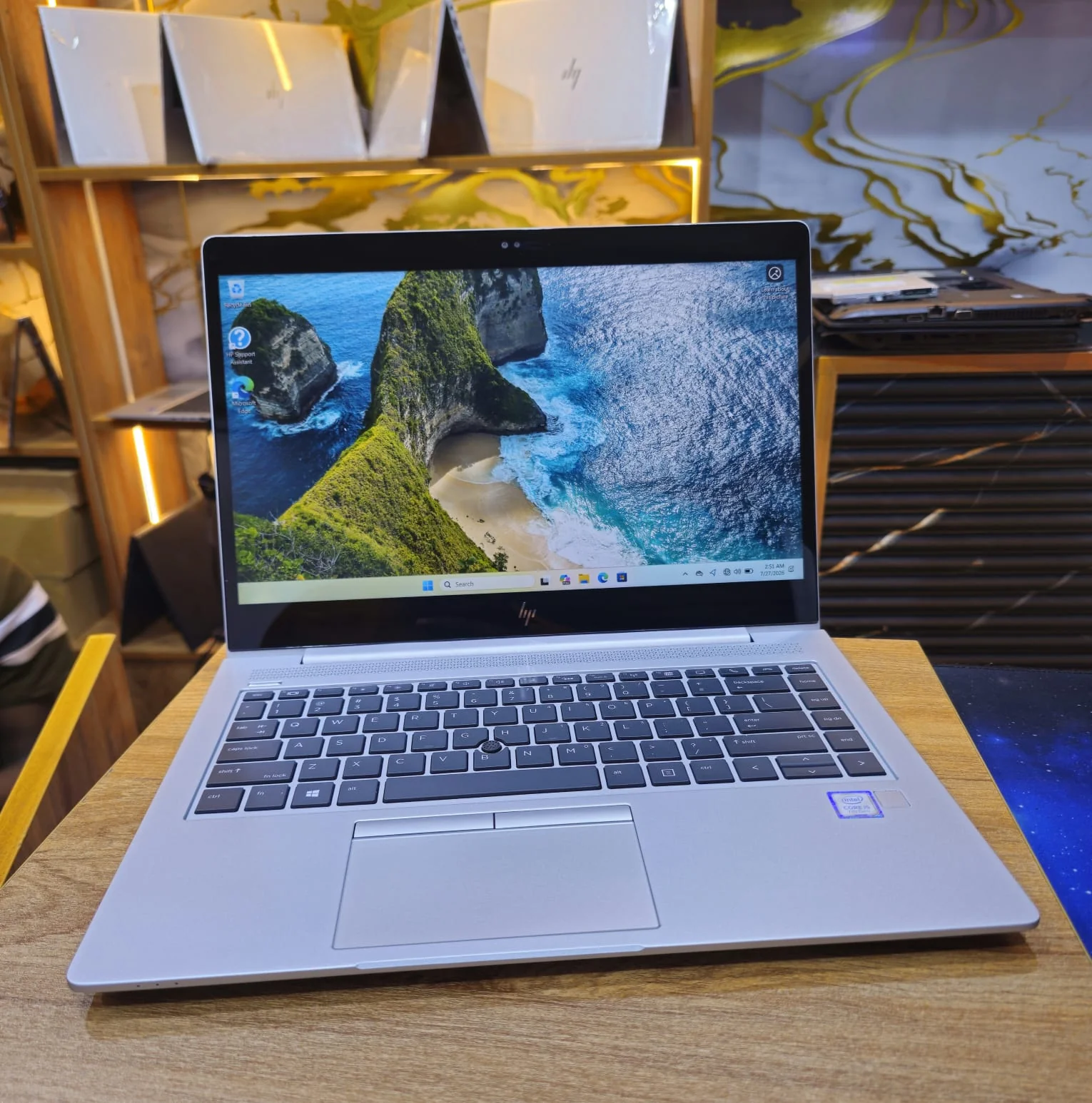 HP EliteBook 840 G5 | Intel Core i5 Processor (7th Generation) | 8GB | 256GB SSD
