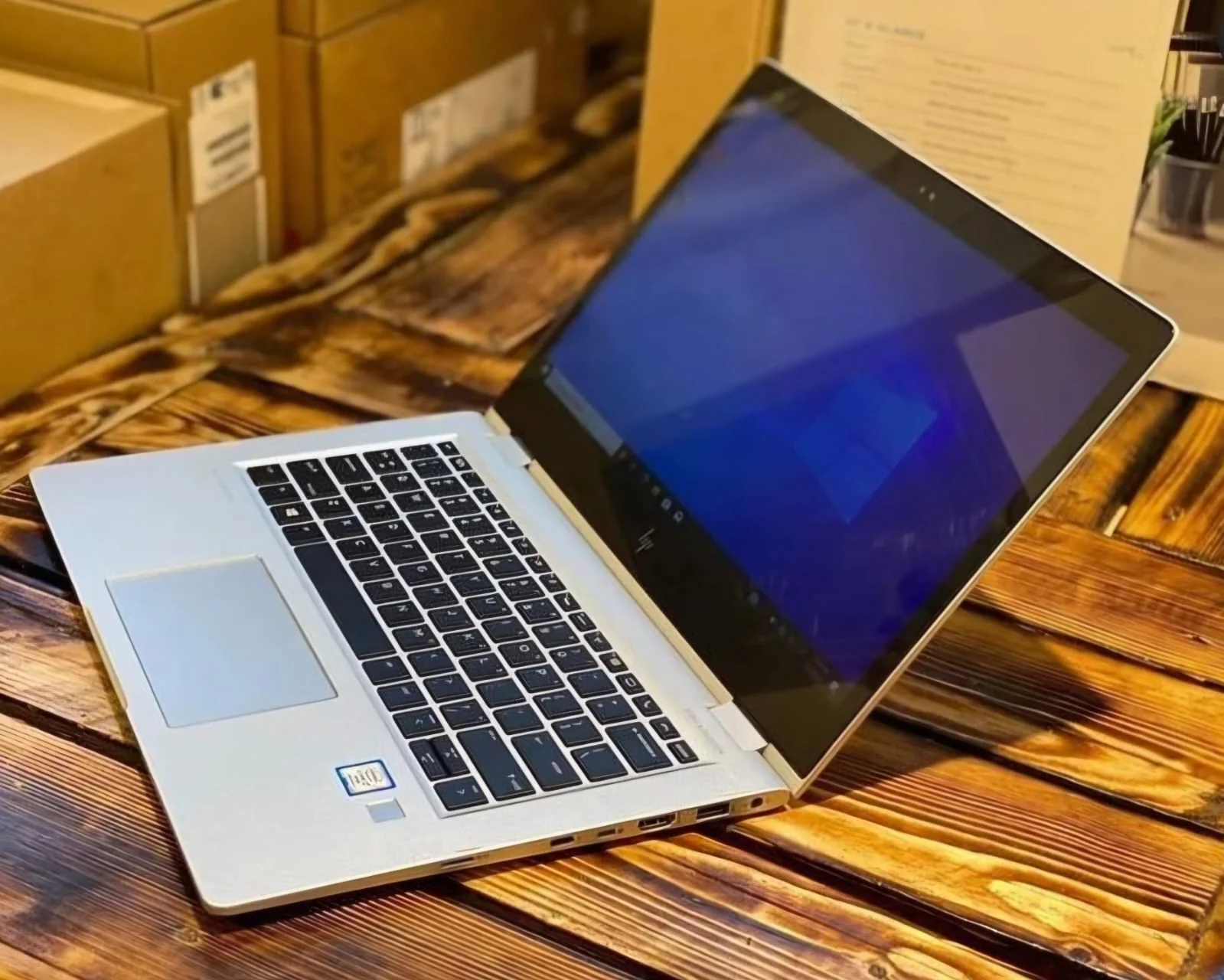 HP EliteBook x360 1030 G2 | Intel Core i5 - 7th Generation | 16GB | 256GB SSD