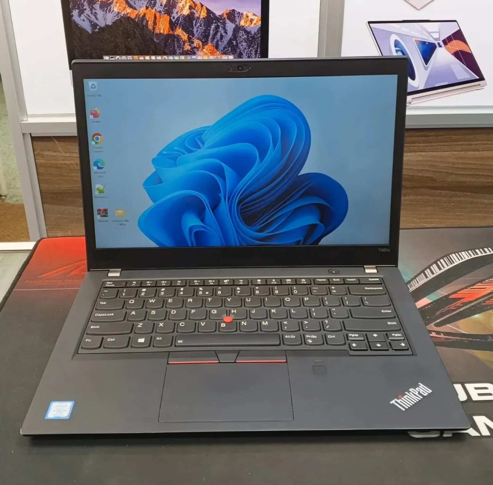 Lenovo ThinkPad T480s | Intel Core i5 8th Gen (1.6GHz up to 3.4GHz Turbo) | 8GB