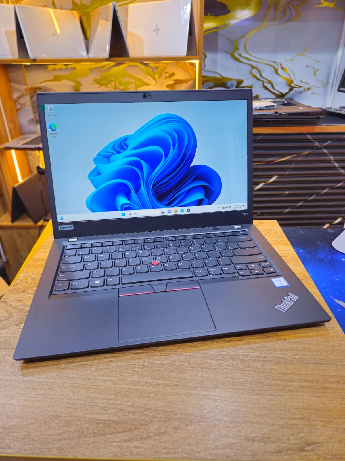 Lenovo ThinkPad T490 | Intel Core i7 (8th Generation) | 32GB | 256GB SSD