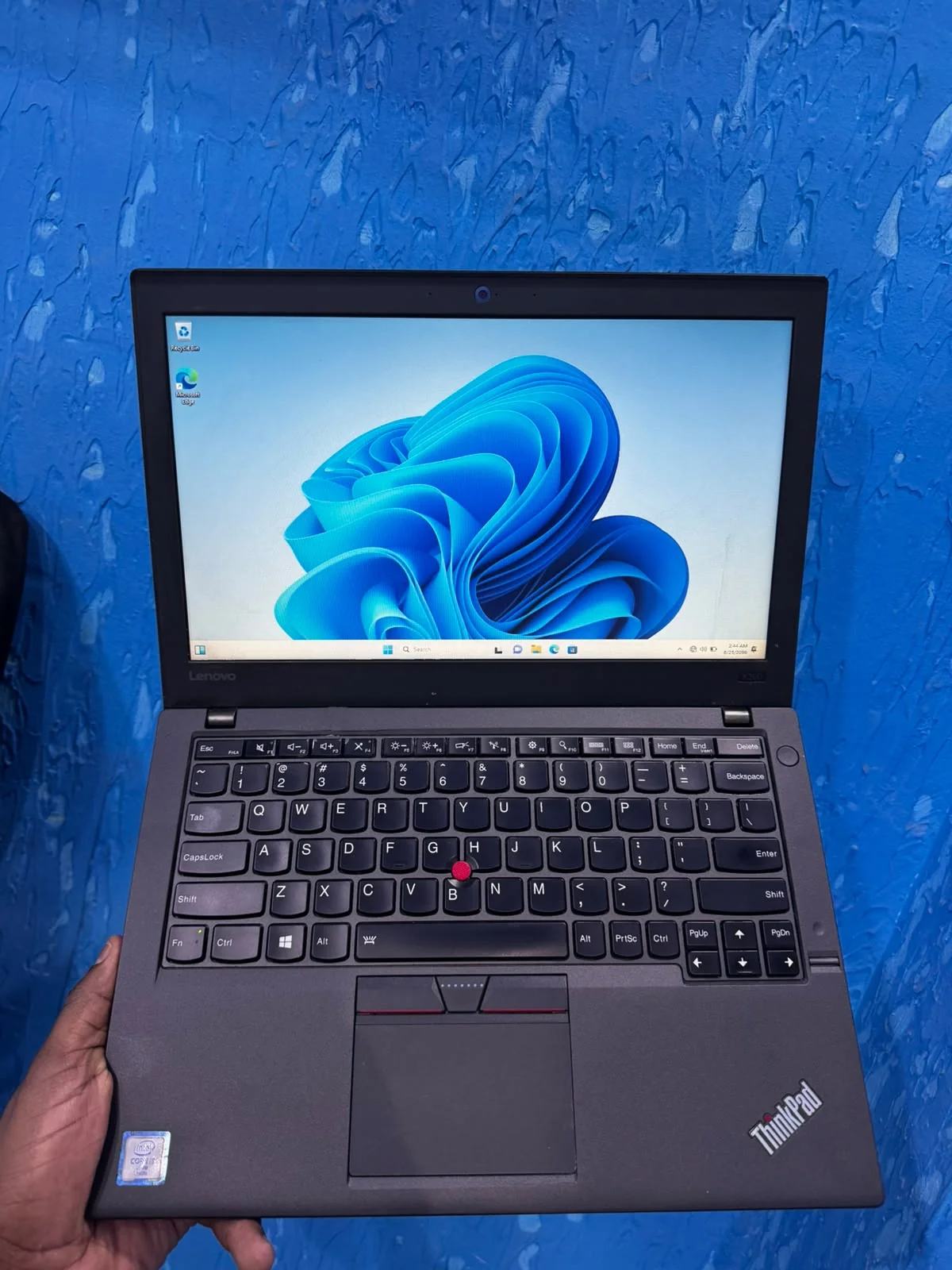 Lenovo X270 | Corei5 7th Gen | 8GB | 256GB SSD