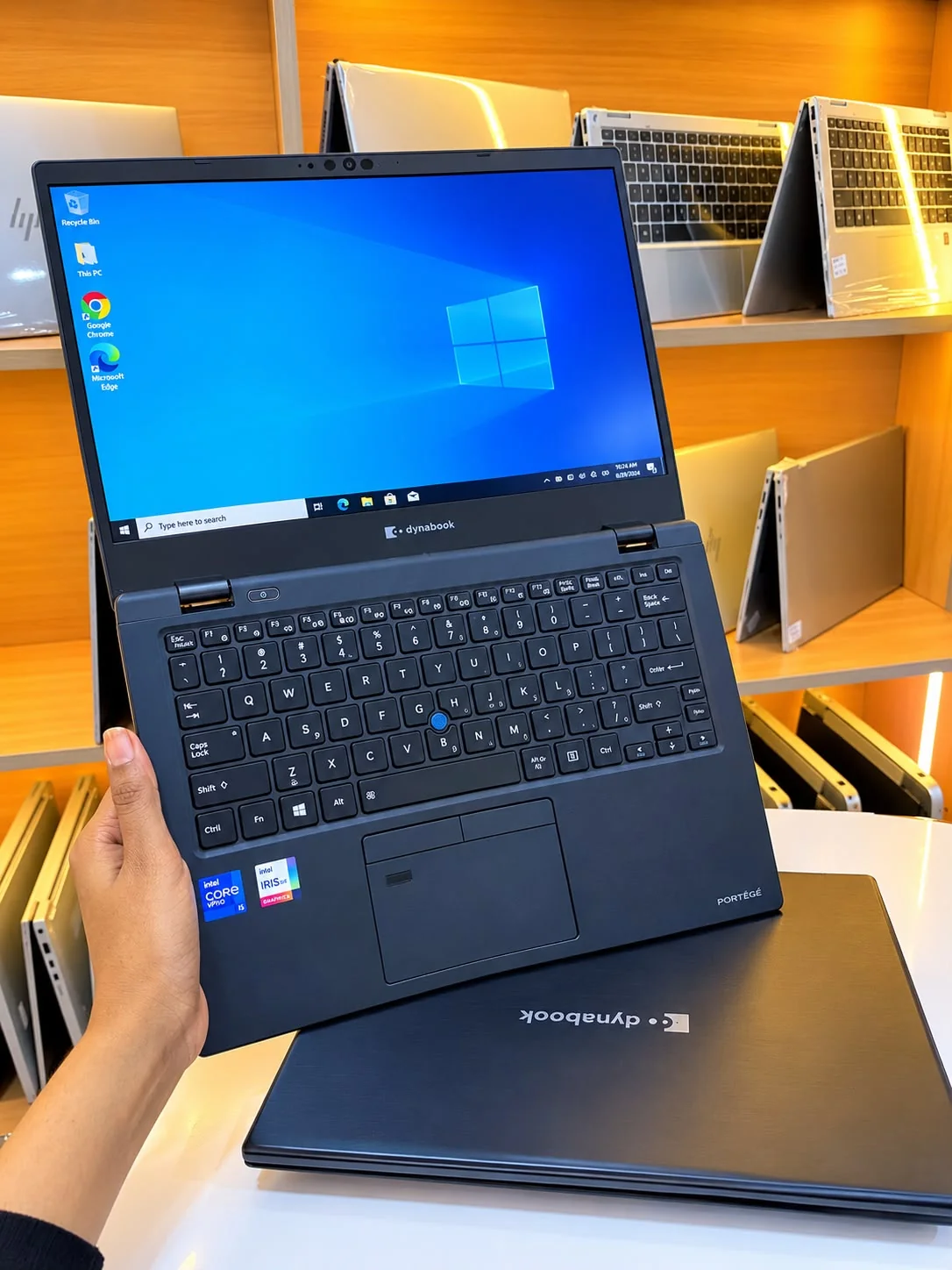 Toshiba Dynabook | Intel Core i5 | 8GB | 256GB SSD